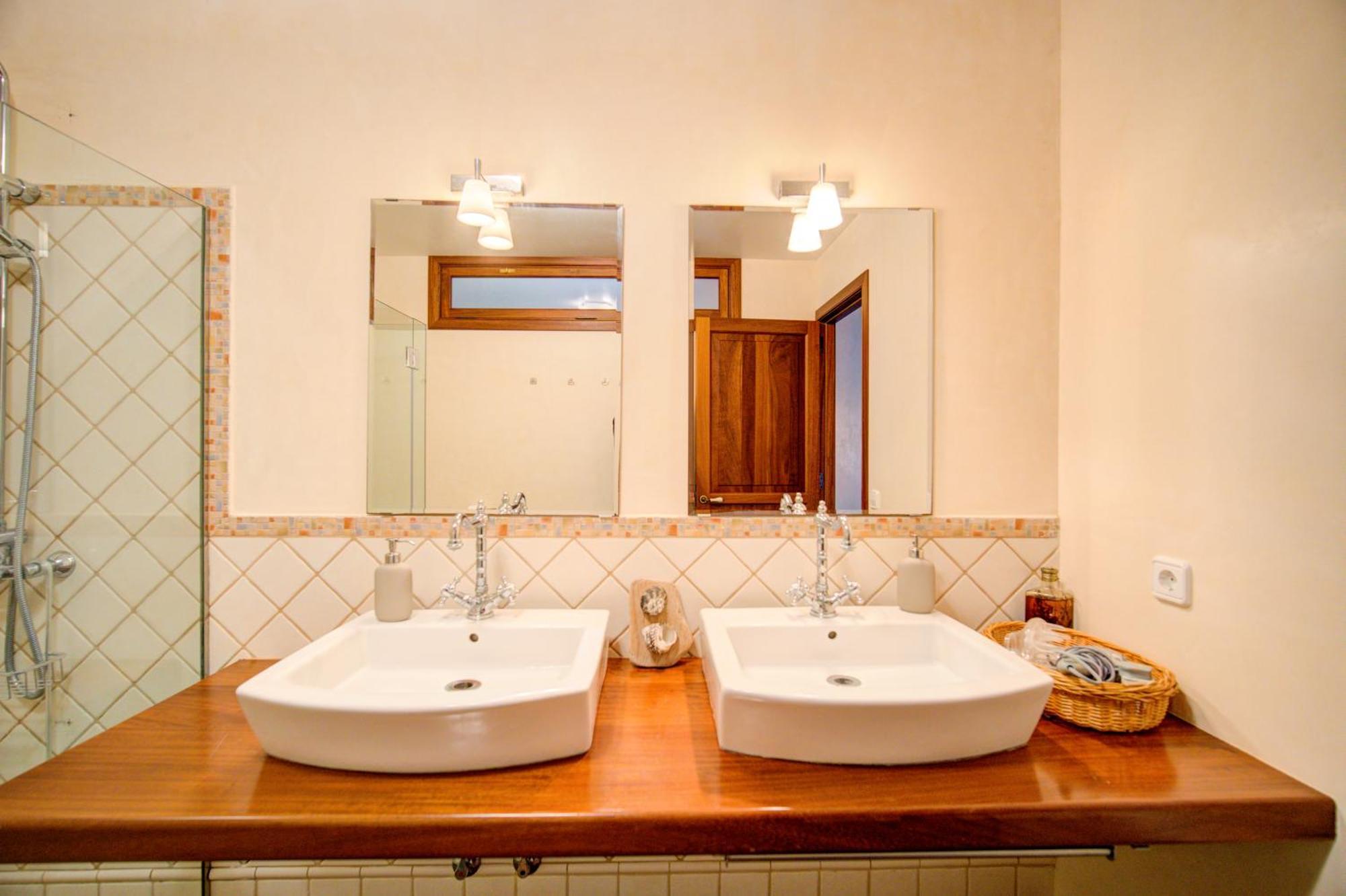 Casa Boutique Xalam " Piscina Climatizada, Jacuzzi, Billar " Villa Sant Lluis Ngoại thất bức ảnh