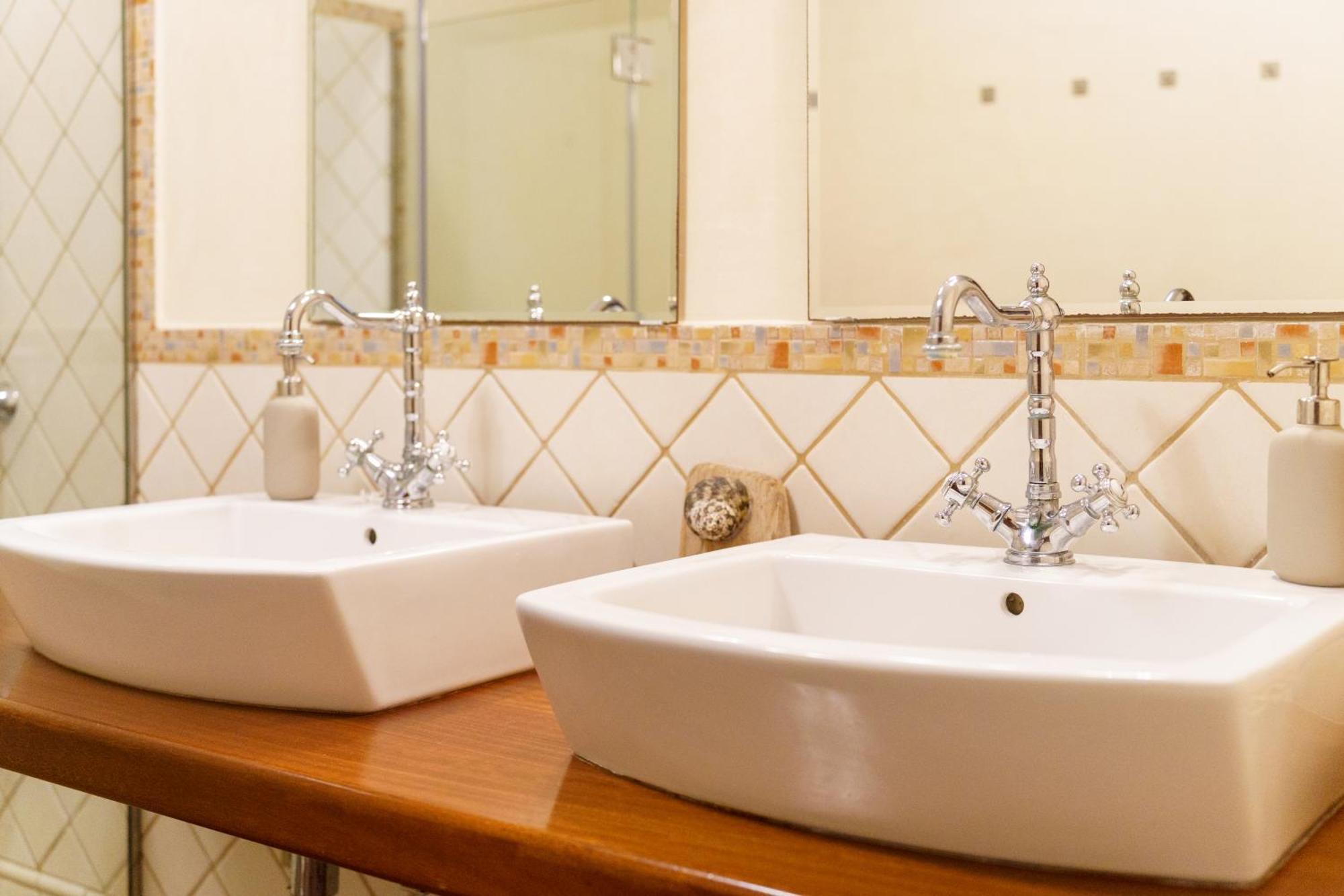 Casa Boutique Xalam " Piscina Climatizada, Jacuzzi, Billar " Villa Sant Lluis Ngoại thất bức ảnh