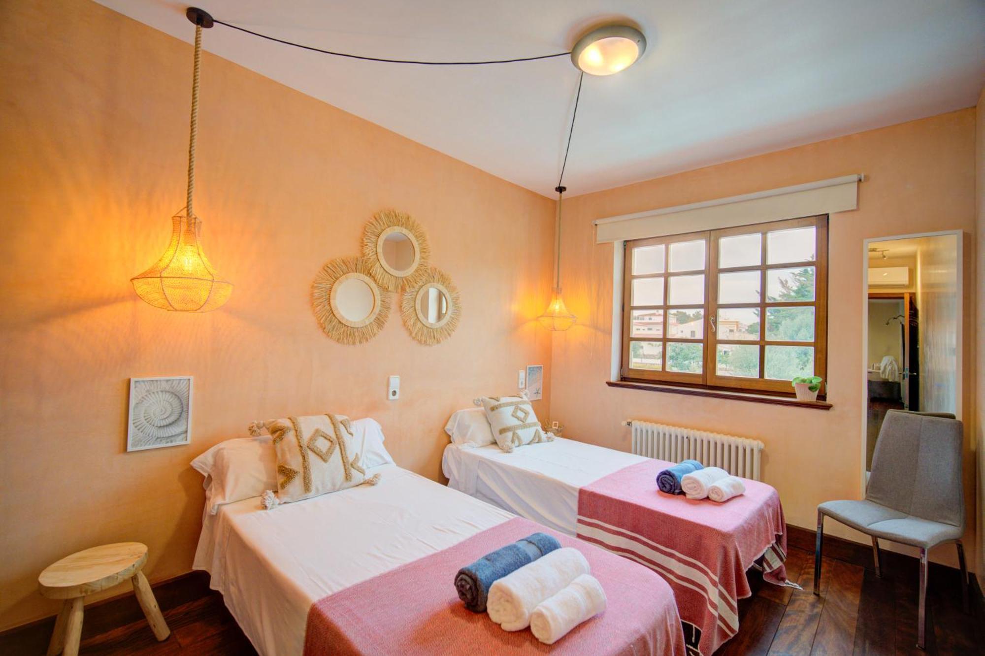 Casa Boutique Xalam " Piscina Climatizada, Jacuzzi, Billar " Villa Sant Lluis Ngoại thất bức ảnh